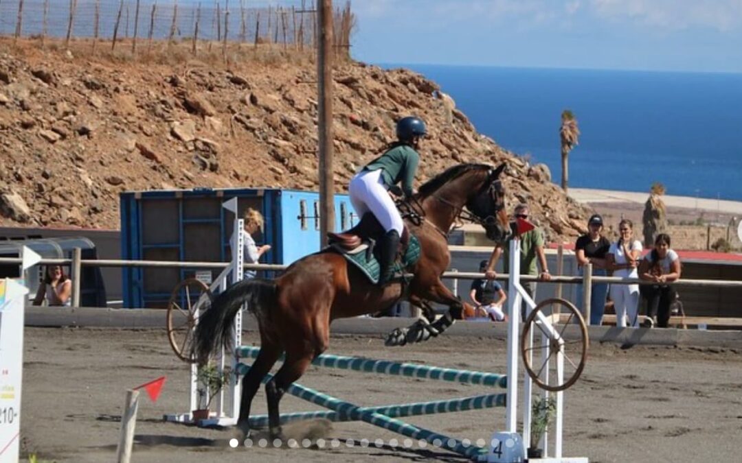 Éxito de participación en el concurso territorial de salto de obstáculos celebrado en el Centro Hípico La Manigua Horse Riding el pasado domingo