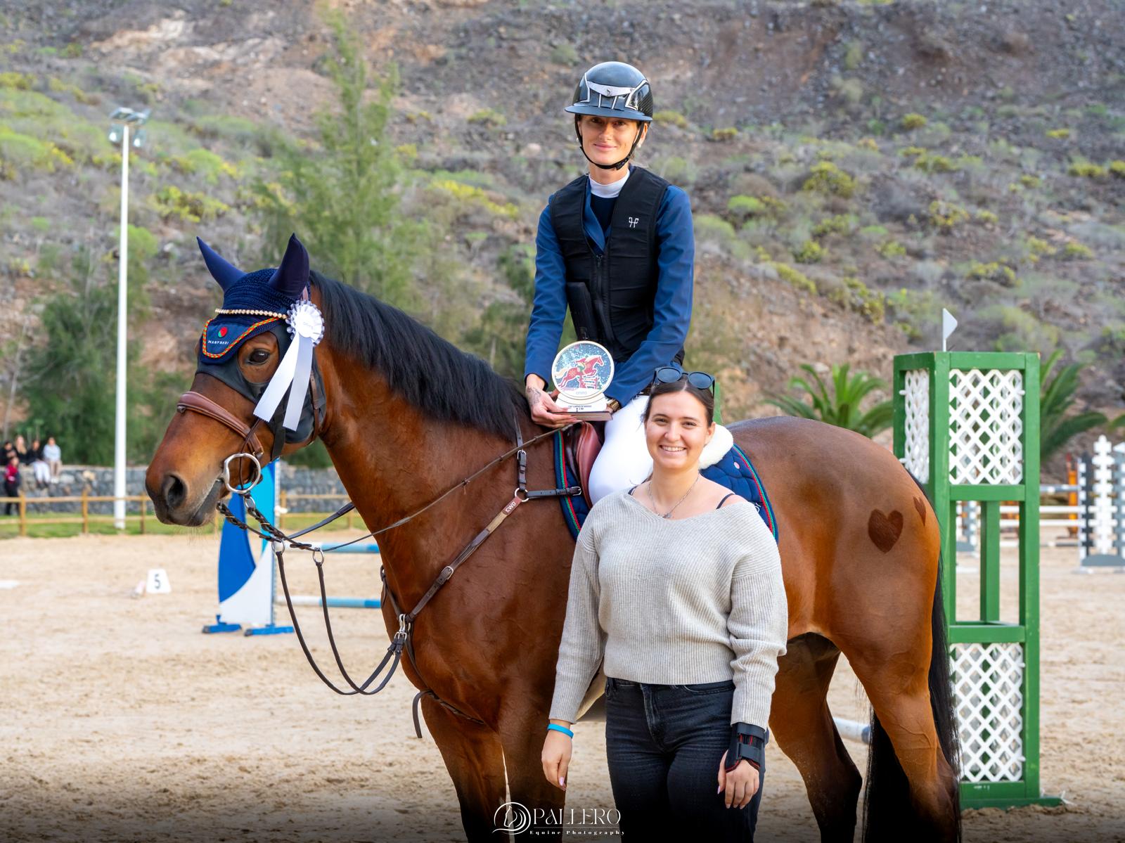 Ganadora GP saìbado. Maxi Probst con su yegua Elektra DP JUMPING NAVIDAD ONIRA EQUESTRIEN CENTER DICIEMBRE 2025