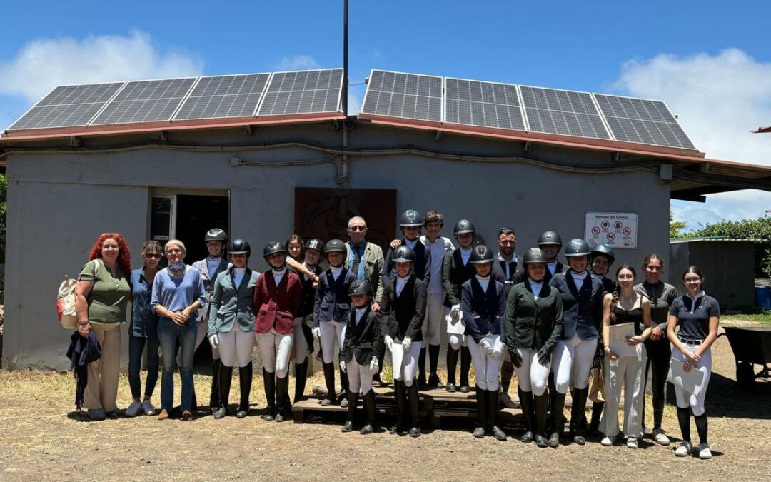 Jóvenes talentos de la hípica protagonizan el concurso territorial de doma clásica y paralímpica celebrado en CHER-Centro Hípico El Rocío del pasado 21 de junio