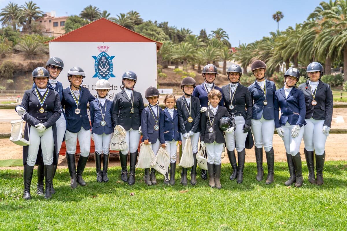 Participantes del concurso territorial de doma clásica en Bandama