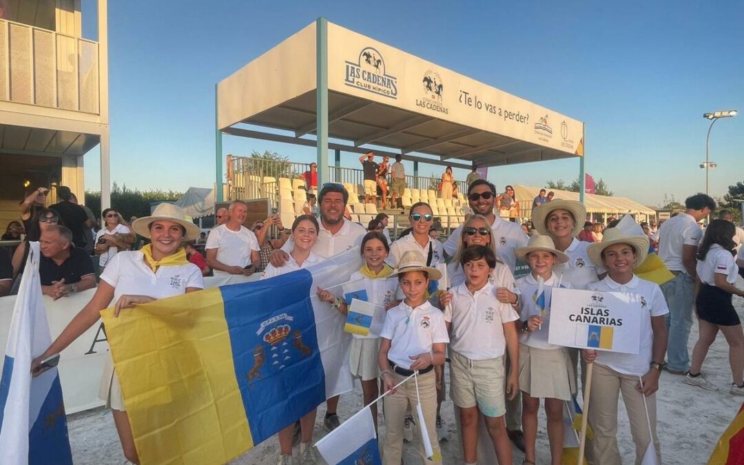 Tres deportistas canarias representan a las Islas en el Campeonato de España de Menores de Doma Clásica